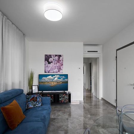 Villa Karolina Desenzano del Garda Exterior foto